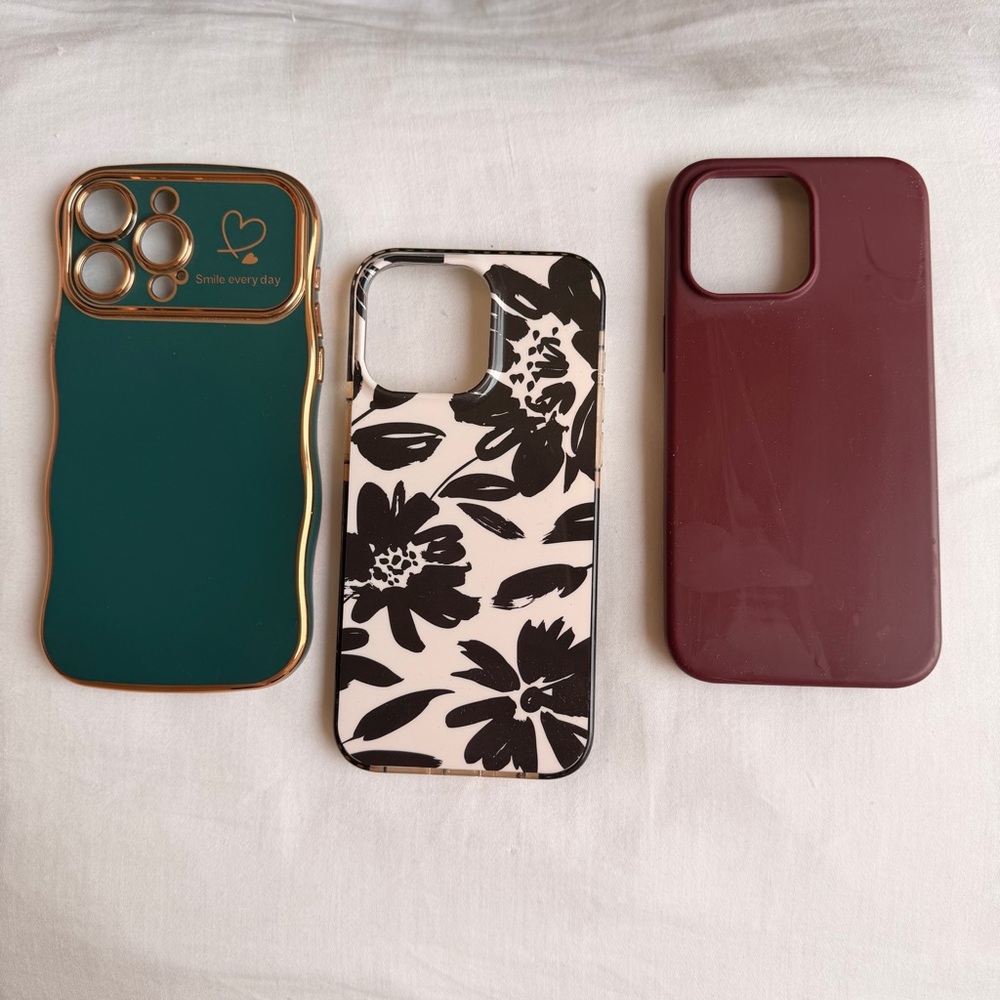 IPhone 15 Pro Max Case Bundle - Picture 1 of 4